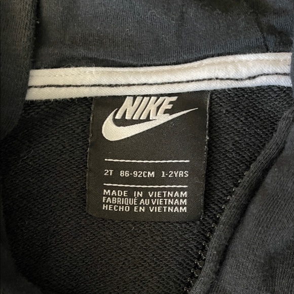 Nike Kids Black and Gray Two-Tone Zip Hoodie - Size 2T - Picture 2 of 3